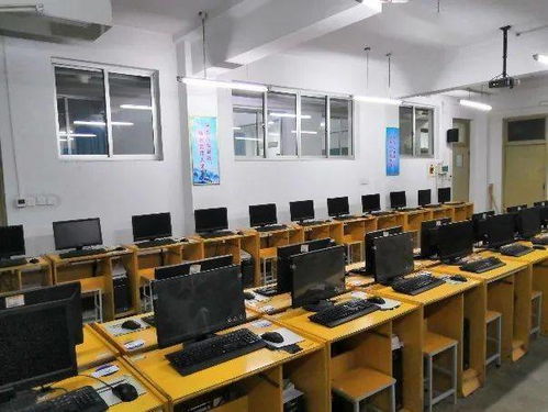 計算機應用技術 以科技改變未來，用技術服務生活